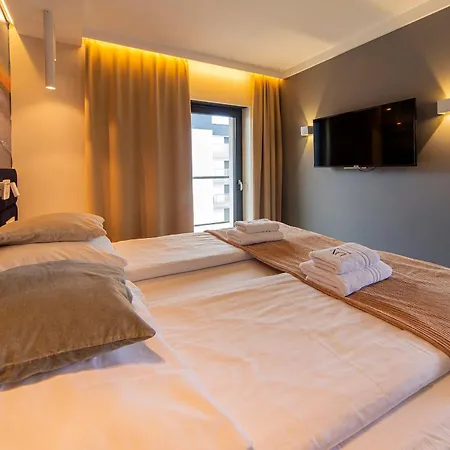 Dream View Gardenia Front