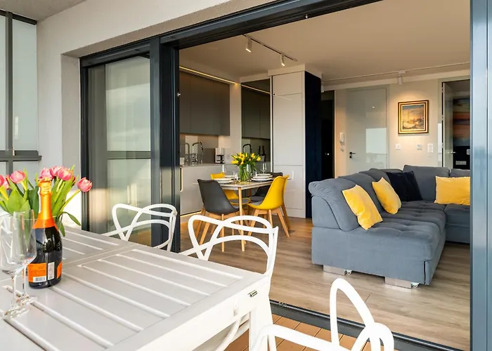 Dream View Gardenia Front アパート