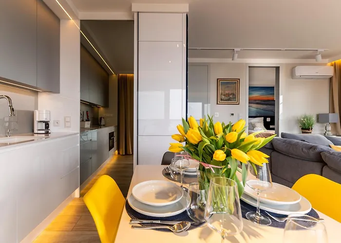 Dream View Gardenia Front